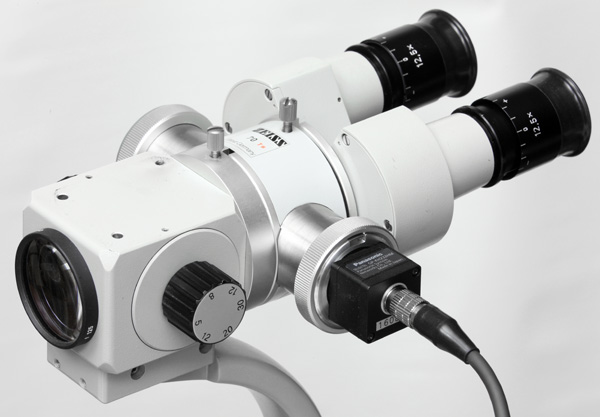 Zeiss OPMI to C-mount adapter with Panasonic GP-KH232 HD camera on Zeiss 125/16 slit lamp